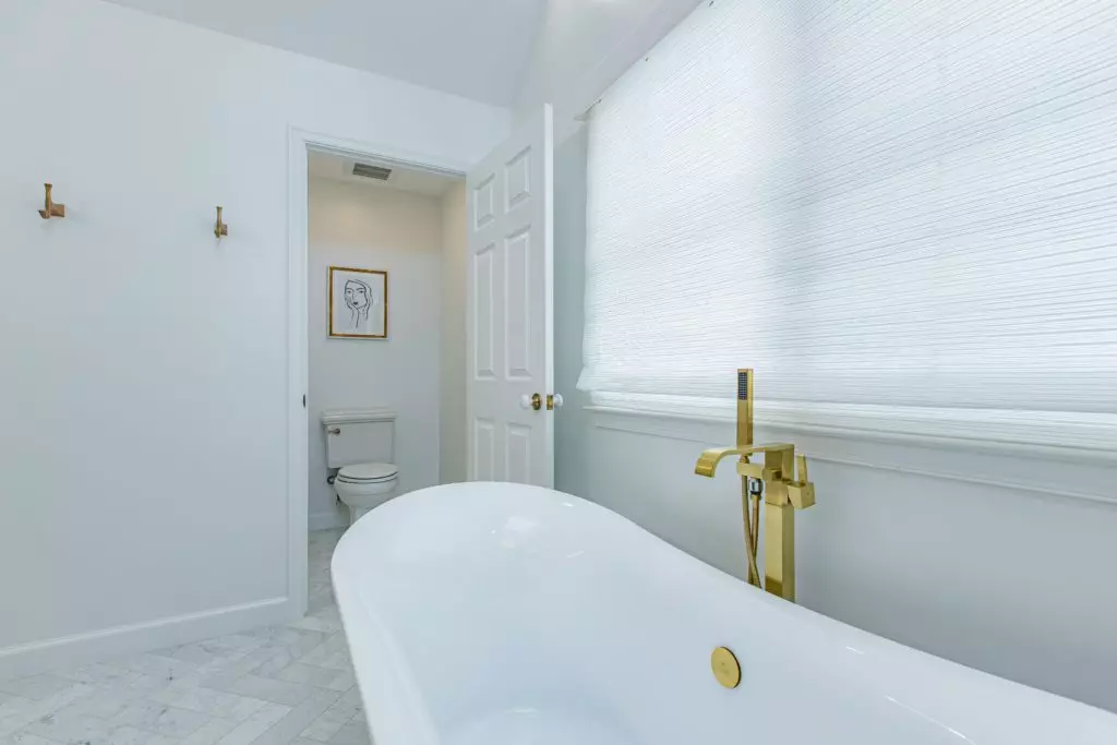 Bathroom Remodeling Trends: Stay on Top of the Latest Styles