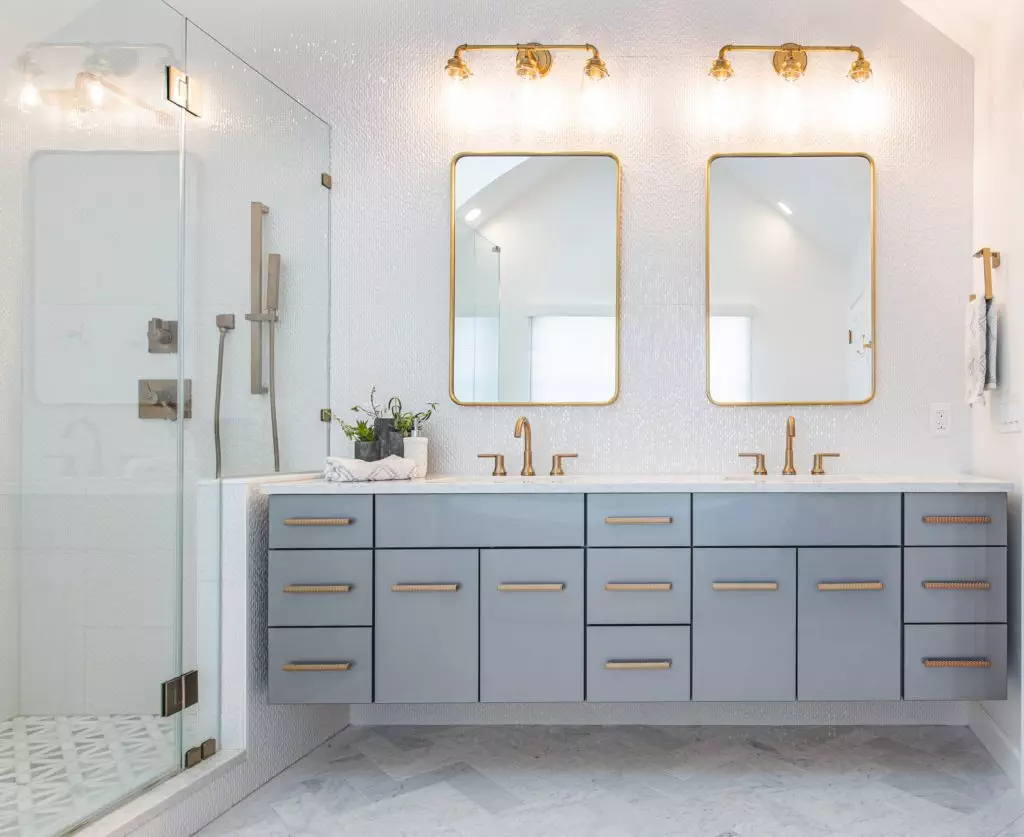 Optimize Your Space with Clever Bathroom Cabinet Solutions