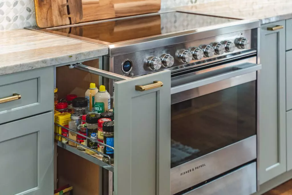 UNLOCKING THE POTENTIAL OF YOUR KITCHEN: TOP CABINET ORGANIZERS TO REVOLUTIONIZE YOUR SPACE